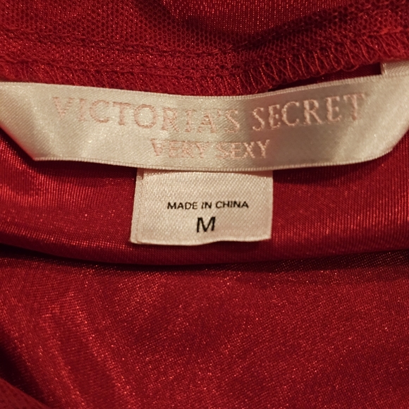 Victoria's Secret Cherry Red Maxi Gown '08 - Picture 7 of 10